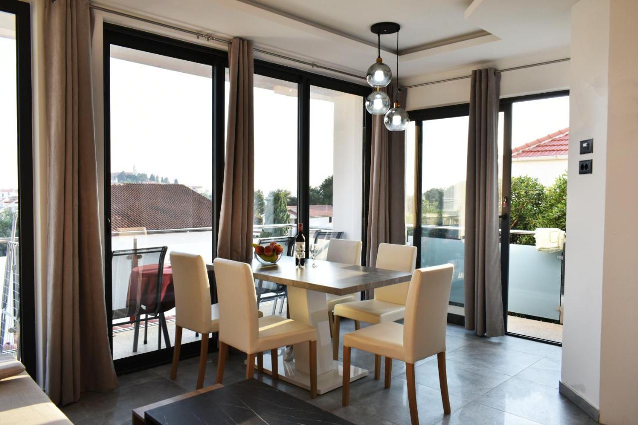 פרימוסטן Apartments Toni מראה חיצוני תמונה