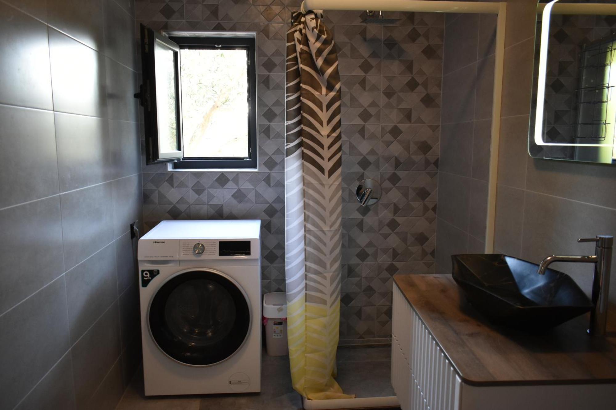 פרימוסטן Apartments Toni מראה חיצוני תמונה
